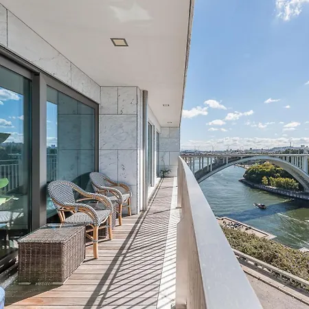 Guestready - Family With Premium View Apartment Porto