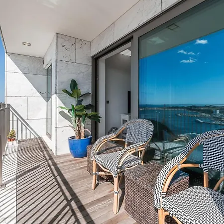 Guestready - Family With Premium View Apartment